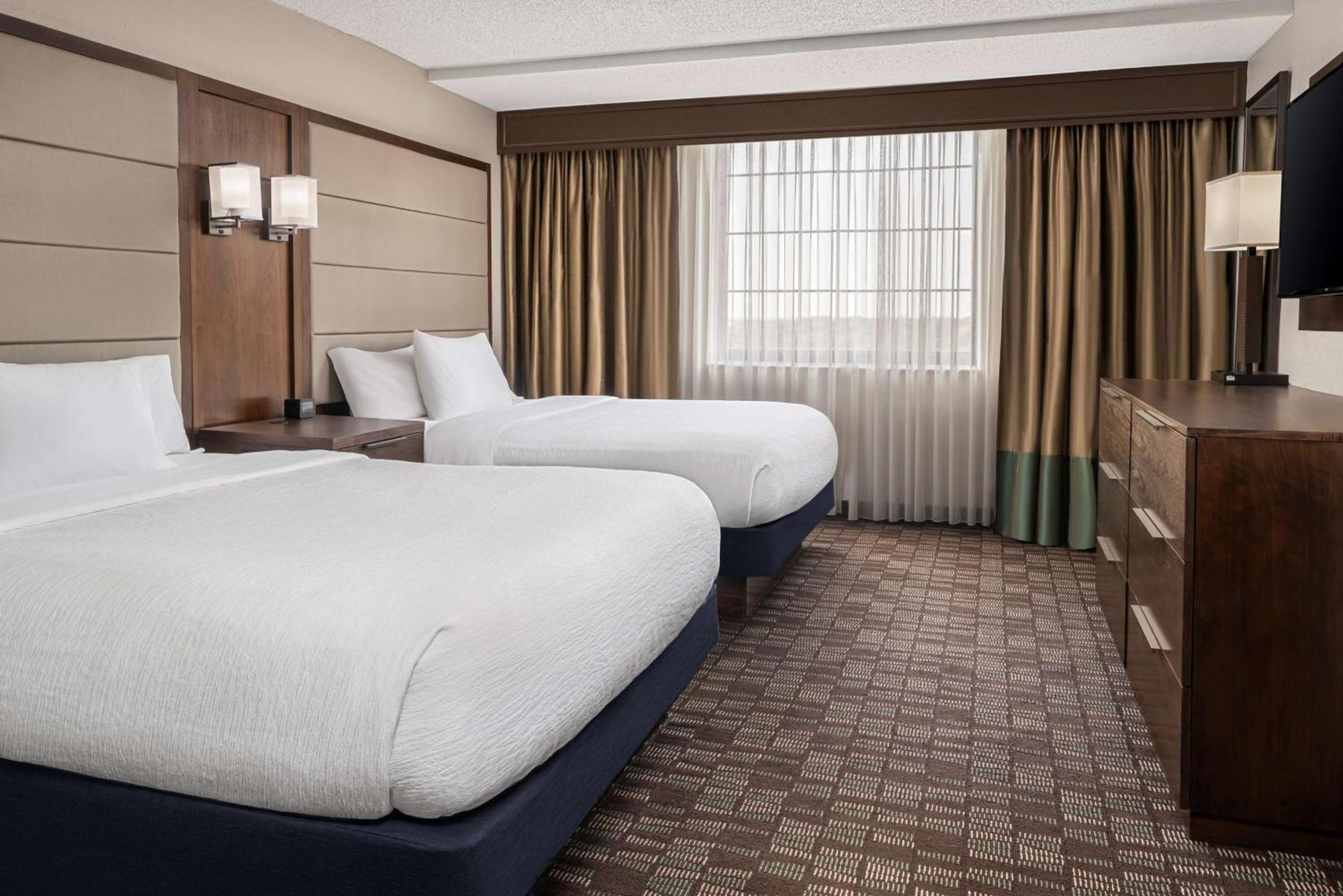 Embassy Suites By Hilton Nashville Airport Экстерьер фото