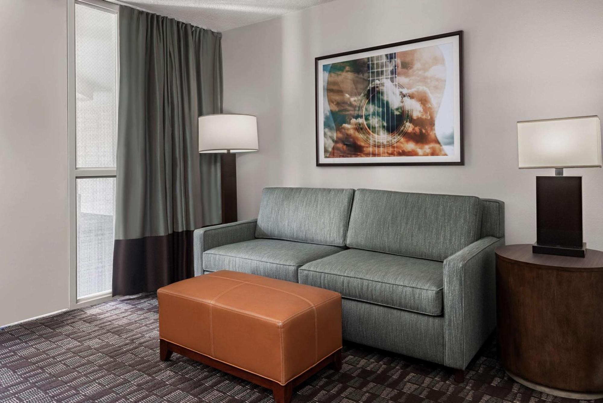 Embassy Suites By Hilton Nashville Airport Экстерьер фото