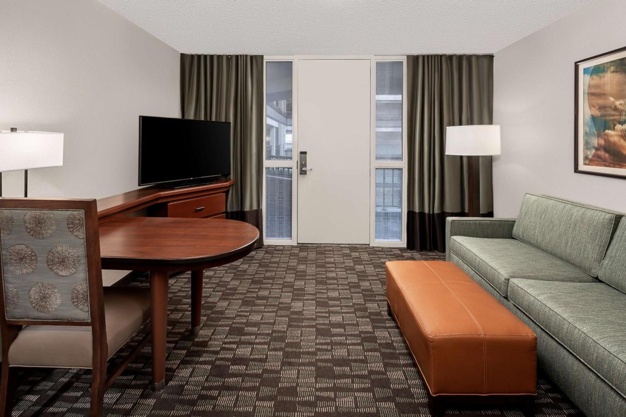 Embassy Suites By Hilton Nashville Airport Экстерьер фото