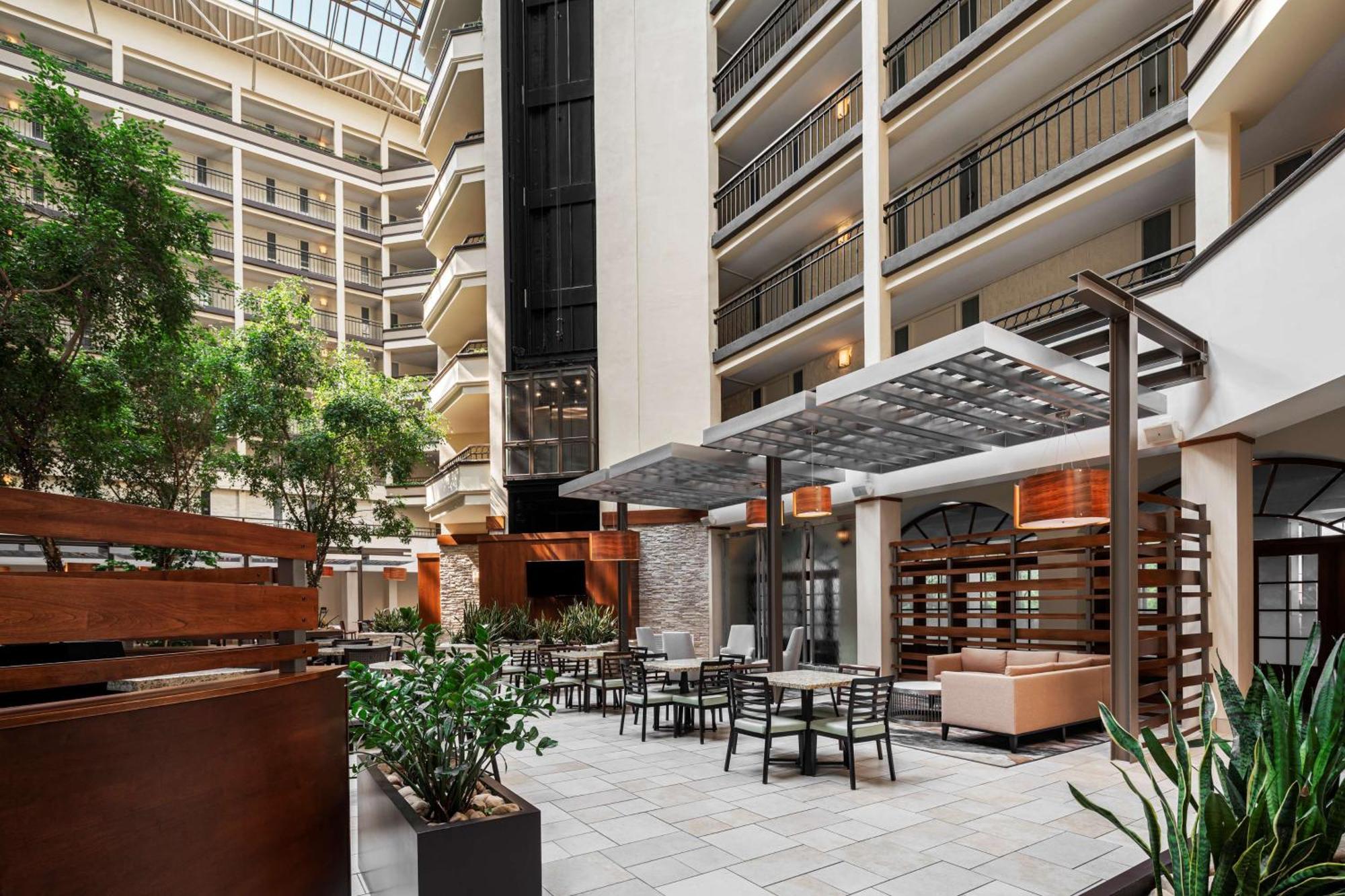 Embassy Suites By Hilton Nashville Airport Экстерьер фото