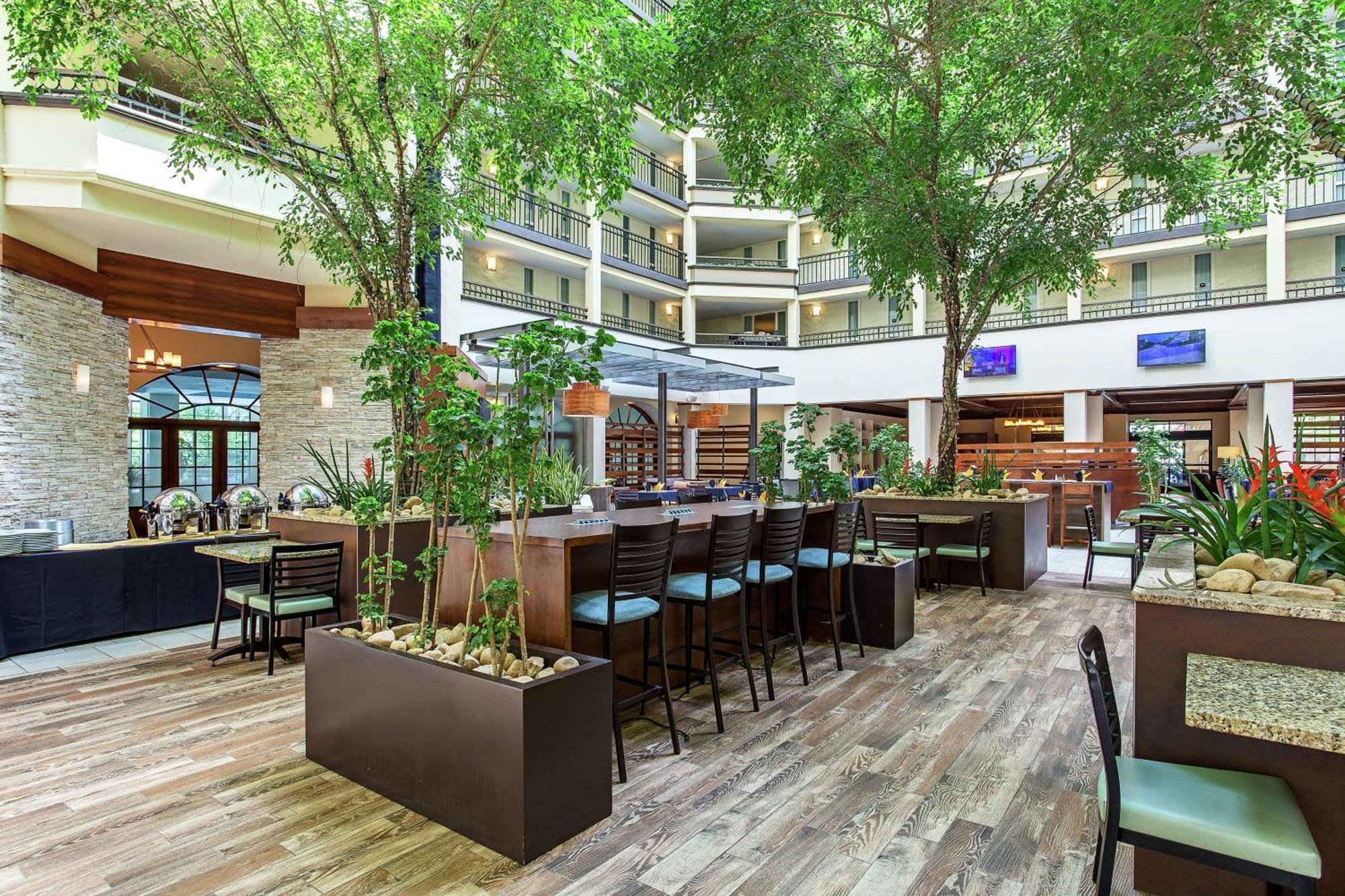 Embassy Suites By Hilton Nashville Airport Экстерьер фото