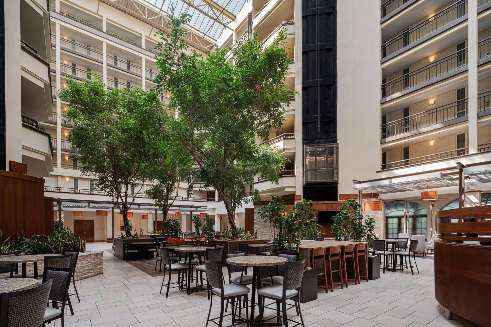 Embassy Suites By Hilton Nashville Airport Экстерьер фото